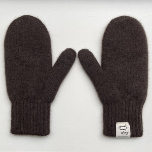 'Toasty' yak wool mittens