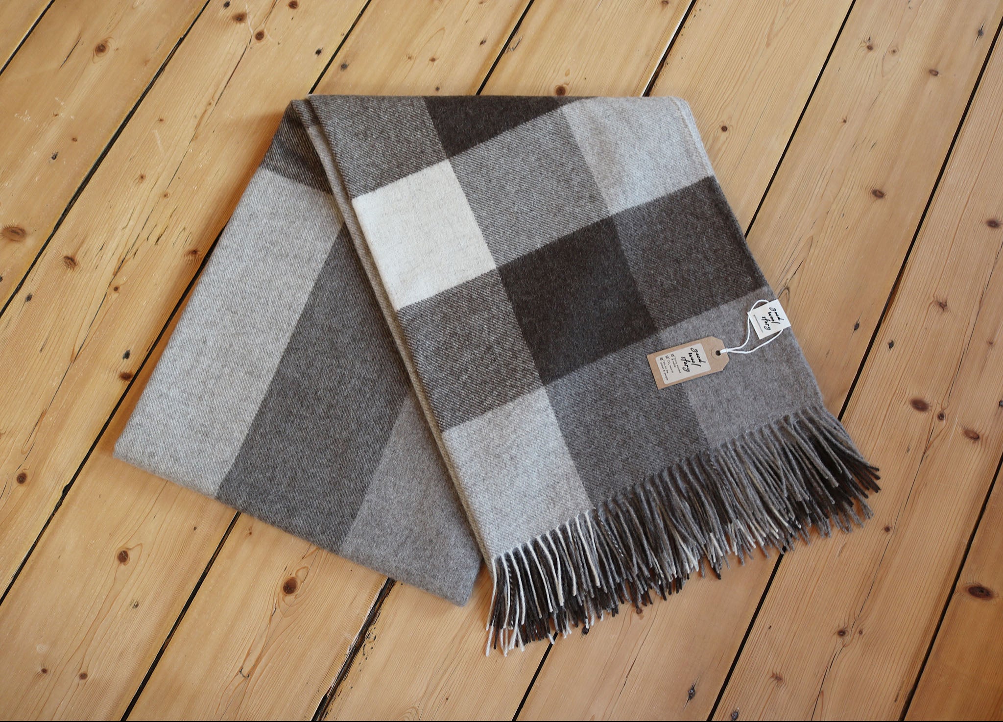 Corner Suite' plaid - Good Wool Story Corner Suite' plaid - Good Wool Story